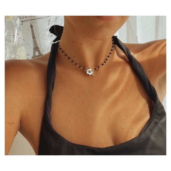 Pretty Bird Toggle Silver & Black choker - Picture 3 of 10